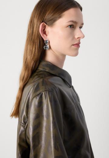 Кожаная куртка