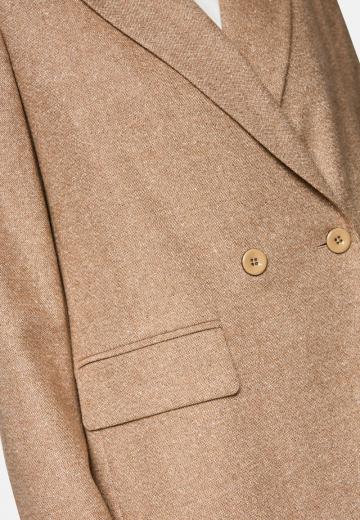 Короткое пальто