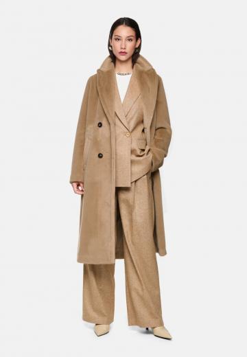 Шерстяное пальто