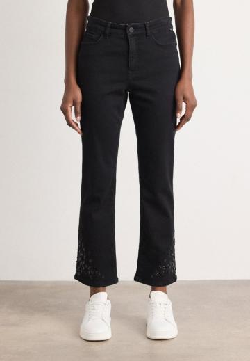 Короткие джинсы