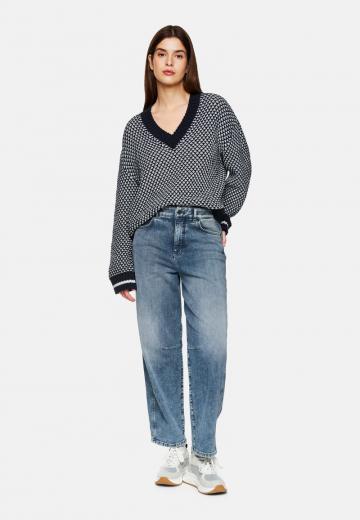 Прямые джинсы