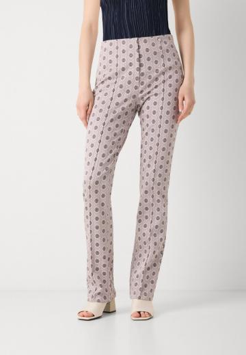 Прямые брюки