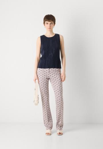 Прямые брюки