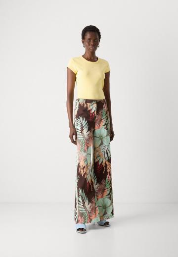 Широкие брюки