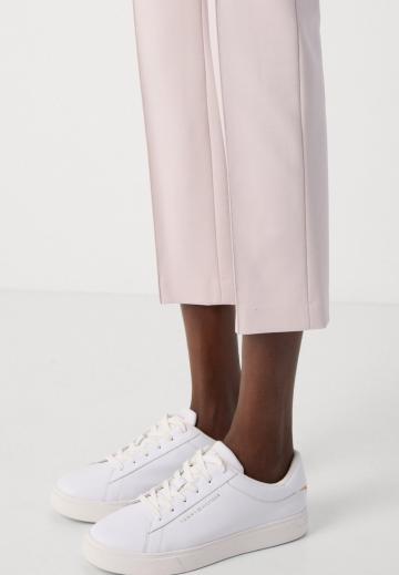 Узкие брюки