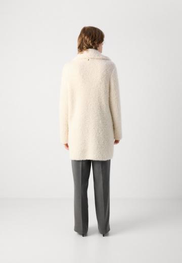 Шерстяное пальто