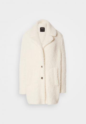 Шерстяное пальто