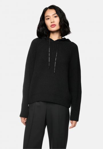 Пуловер с капюшоном