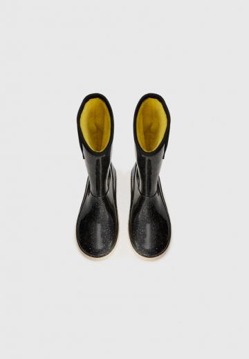 Резиновые сапоги