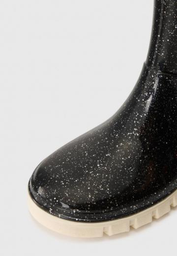 Резиновые сапоги