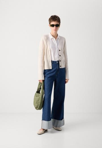 Вязаная кофта