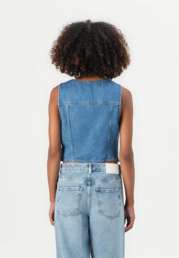 Короткая куртка