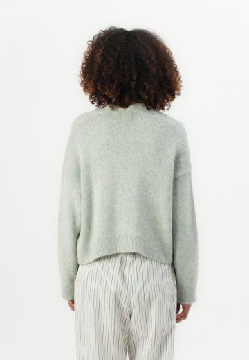 Вязаная кофта