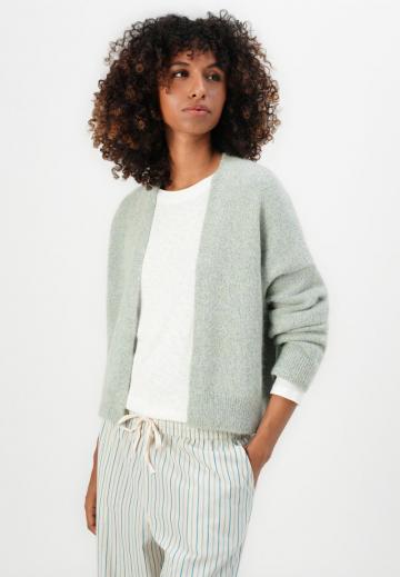 Вязаная кофта