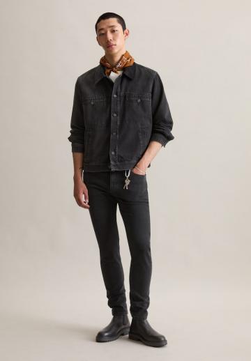 Джинсовая куртка