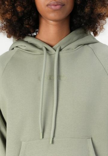 Пуловер с капюшоном