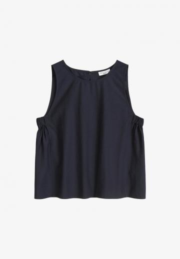 Блузка без рукавов