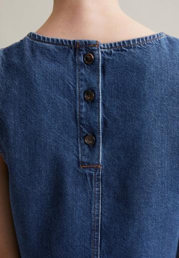 Джинсовая жилетка