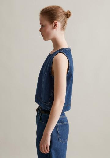 Джинсовая жилетка