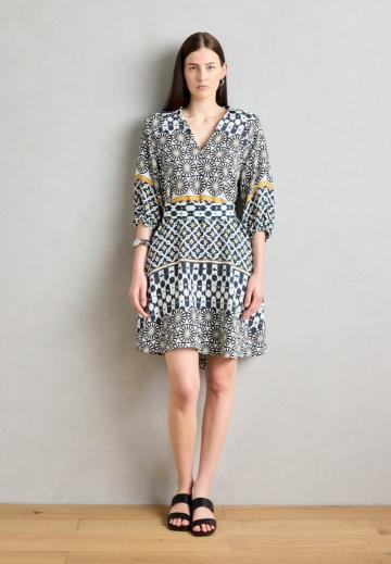 Короткое платье