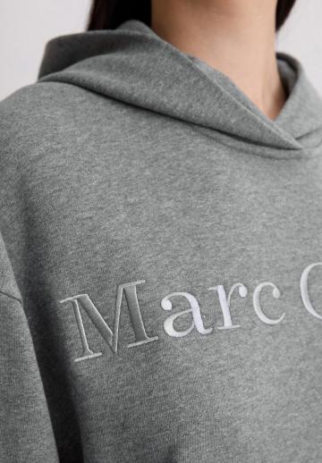 Пуловер с капюшоном