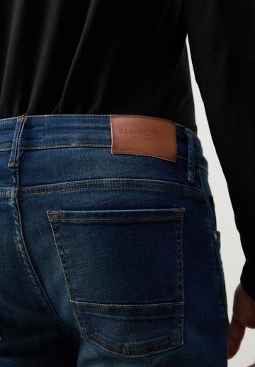 Прямые джинсы