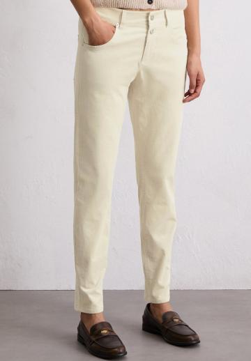 Короткие джинсы