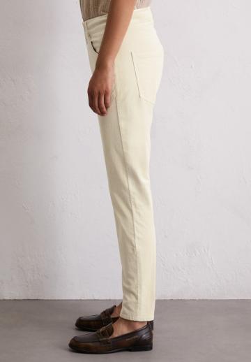 Короткие джинсы