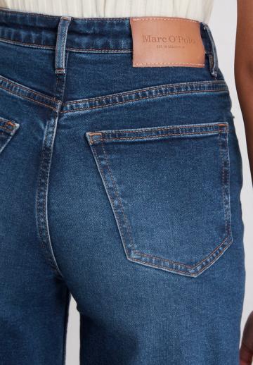 Короткие джинсы