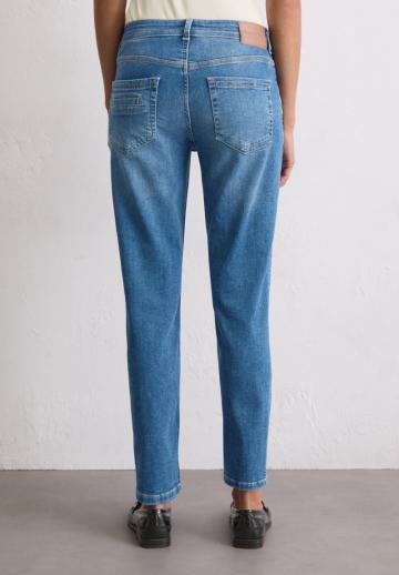 Короткие джинсы