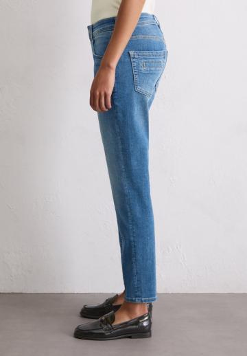 Короткие джинсы