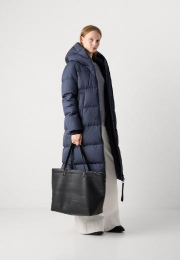 Пуховое пальто