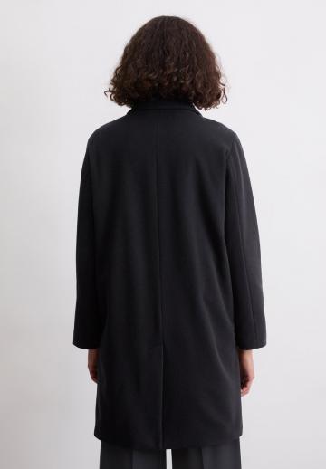 Короткое пальто