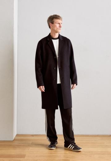 Шерстяное пальто