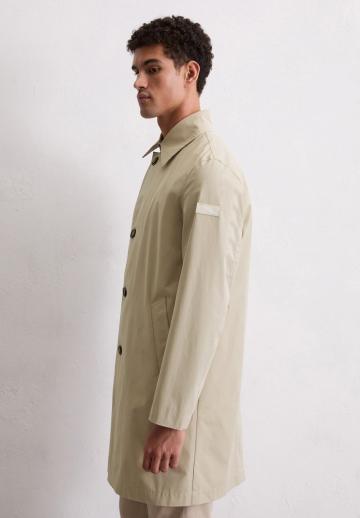 Короткое пальто