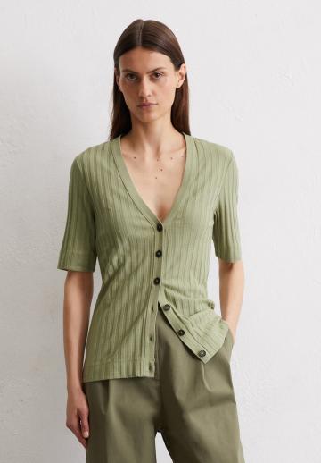 Вязаная кофта