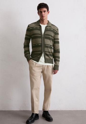 Вязаная кофта