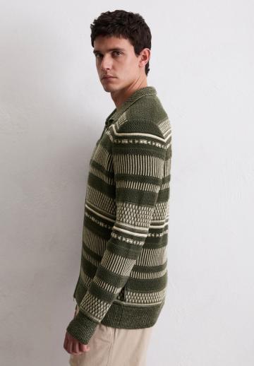 Вязаная кофта