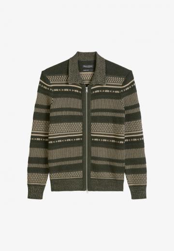 Вязаная кофта