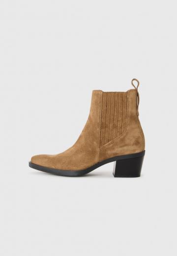 Ковбойские сапожки