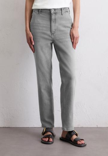 Прямые джинсы