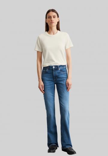 Клешеные джинсы