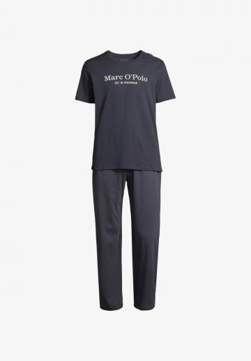 Пижама с шортами