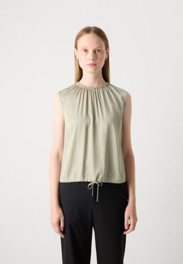 Блузка без рукавов
