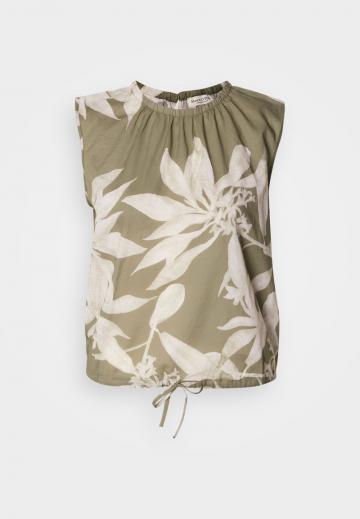 Блузка без рукавов