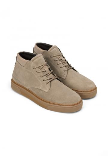 Ботинки на шнуровке