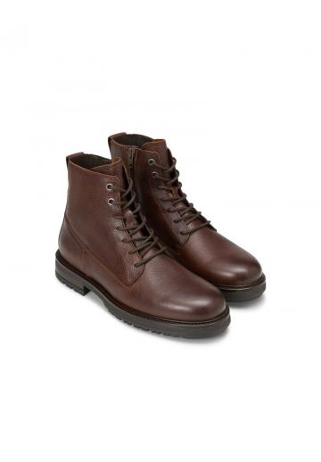 Ботинки на шнуровке