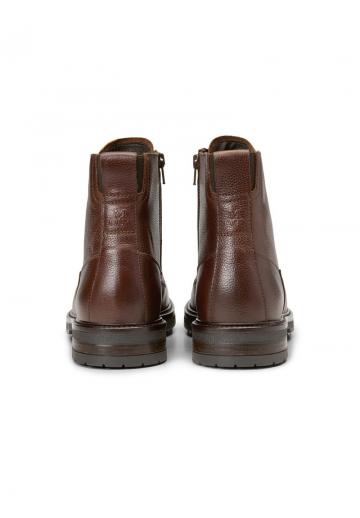 Ботинки на шнуровке