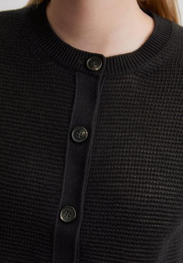 Вязаная кофта