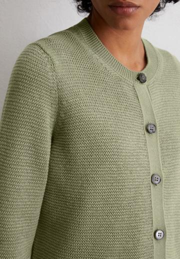 Вязаная кофта